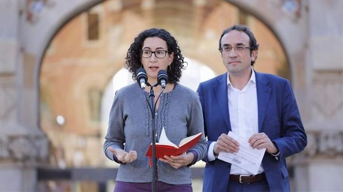 Marta Rovira y Josep Rull, este viernes, en la presentación de las listas de CDC y ERC para las generales. Marta Rovira y Josep Rull, este viernes, en la presentación de las listas de CDC y ERC para las generales.