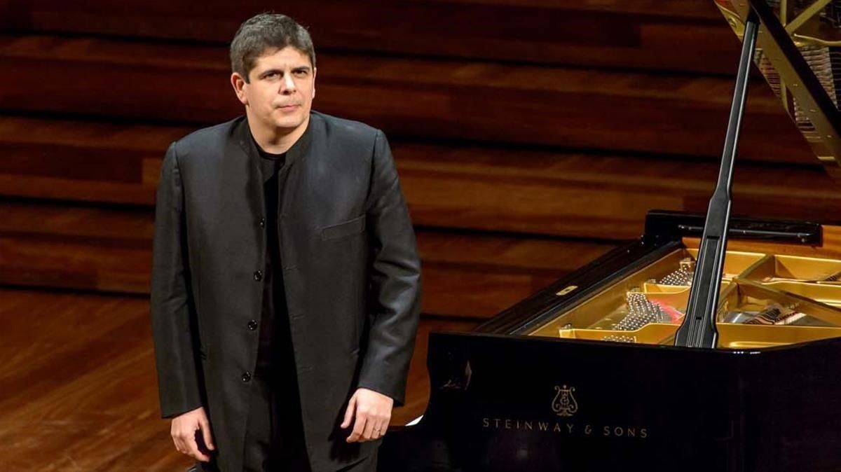 Javier Perianes hechiza el Palau Javier Perianes hechiza el Palau