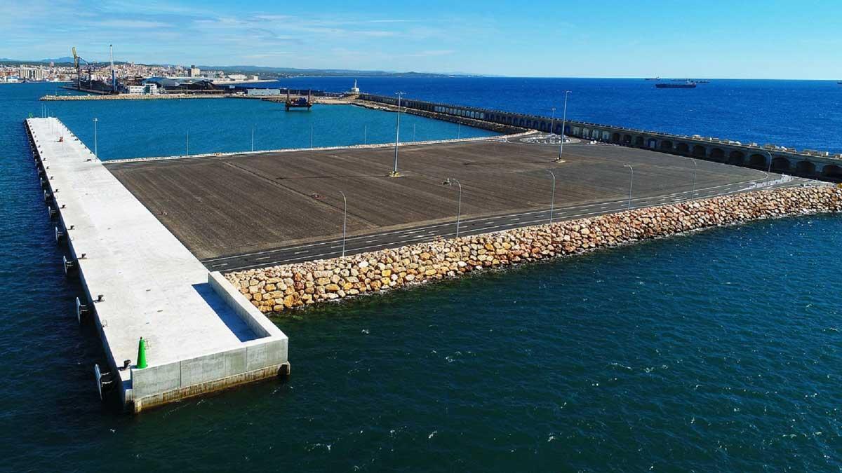 Construcción del nuevo muelle de Balears del Port de Tarragona, uno de los proyectos de Comsa