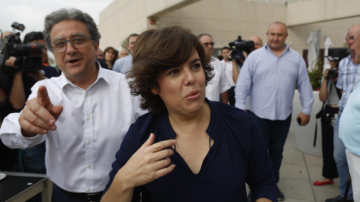 Santamaría afea a Sánchez las concesiones graciosas al acercar a los políticos presos.