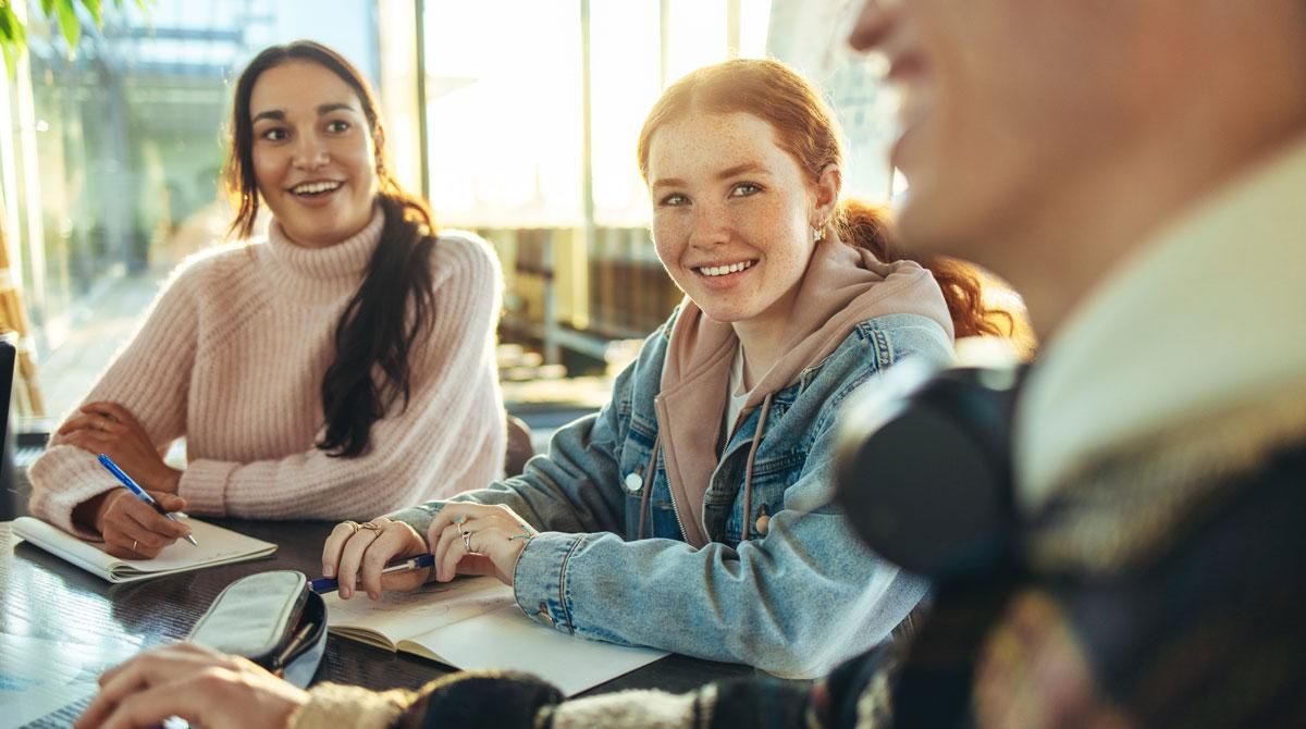 Formació inspirada en la vida real i vinculada a l’empresa Formació inspirada en la vida real i vinculada a l’empresa