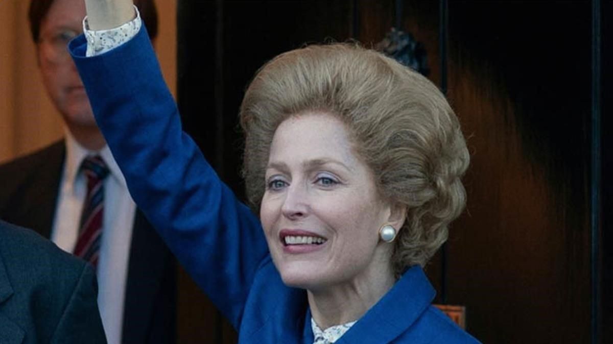 Gillian Anderson en el papel de Margaret Thatcher. Gillian Anderson en el papel de Margaret Thatcher.