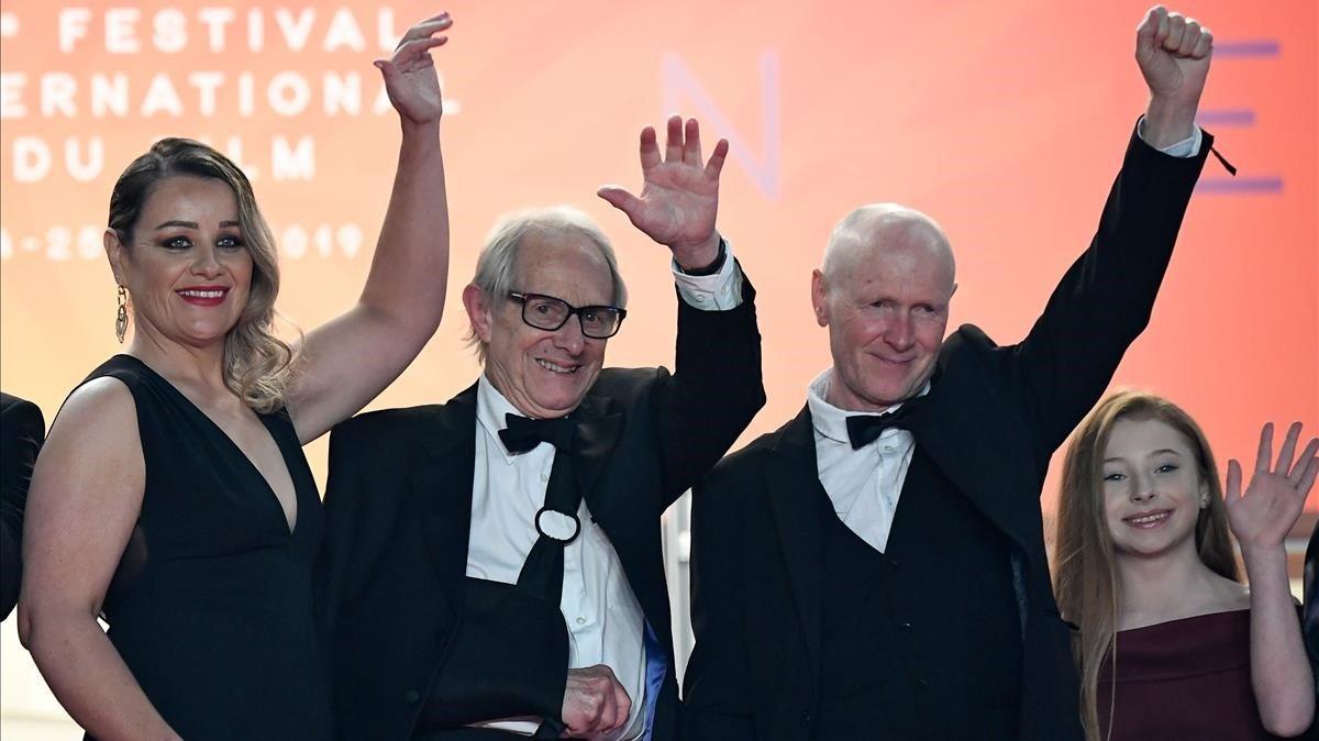 El director Ken Loach (c) en la alfombre roja del Festival de Cannes.
