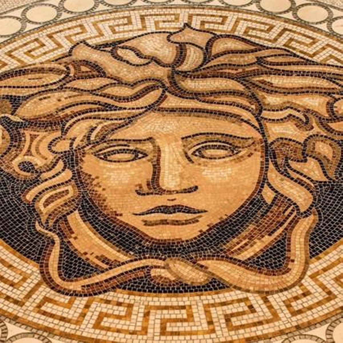 Mosaico del hotel con la imagen de Versace Mosaico del hotel con la imagen de Versace