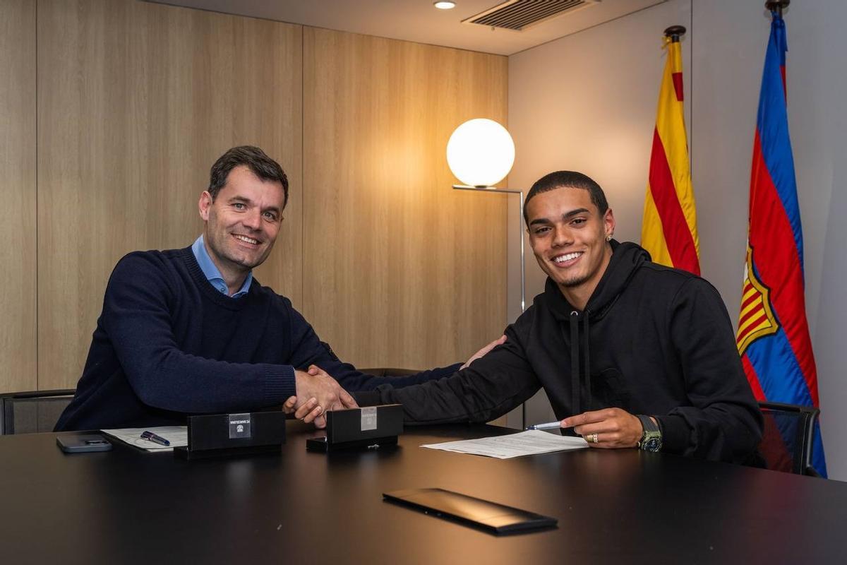 El Barça anuncia el fitxatge de Joao Mendes, fill de Ronaldinho, per al Juvenil