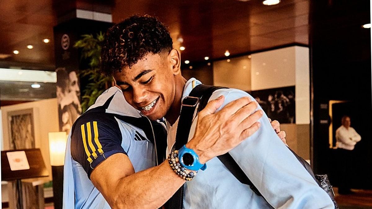 Spanish Selection | Lamine Yamal already perceives the affection to