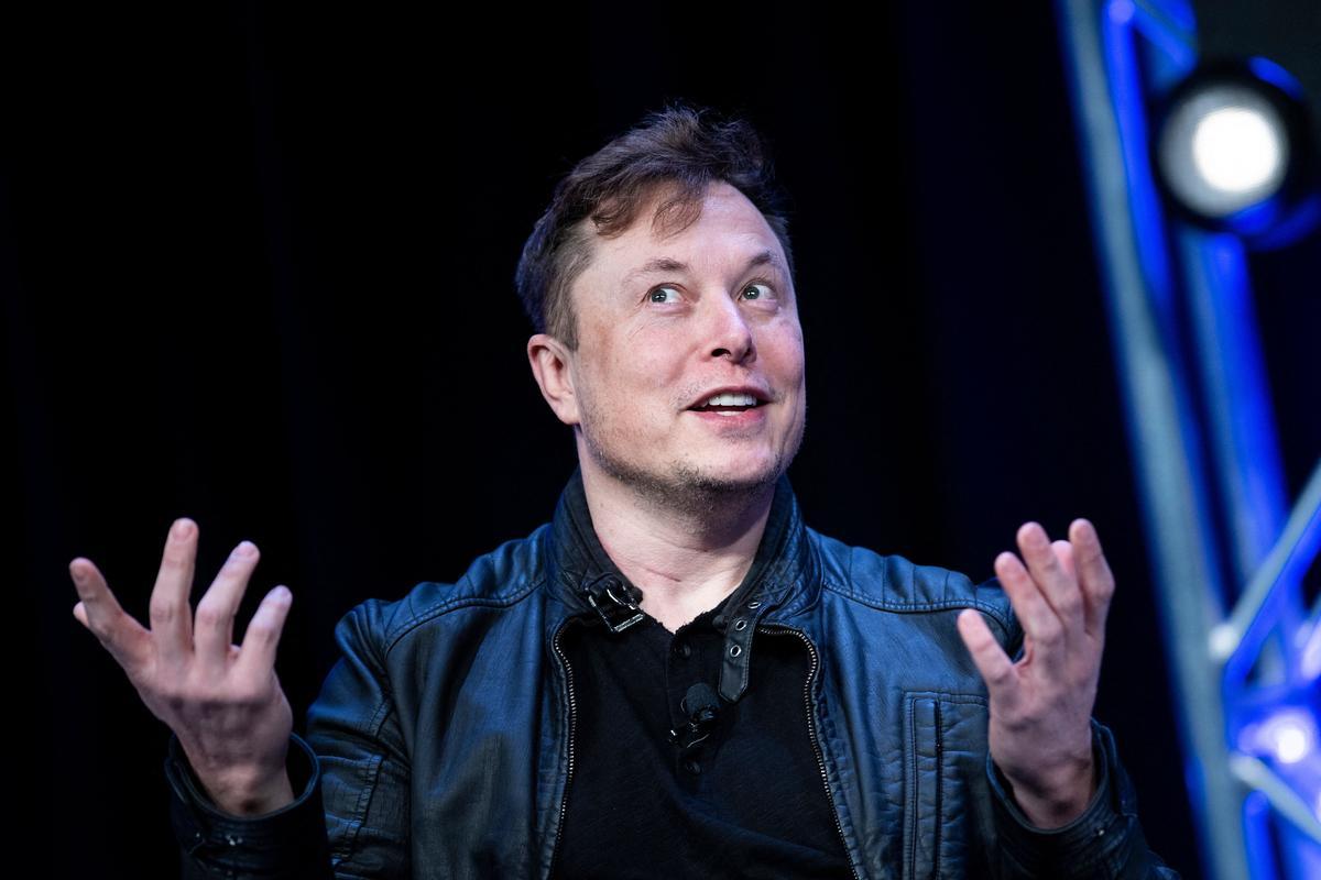 Drama i caos a Twitter: ¿què vol fer realment Elon Musk amb la plataforma?