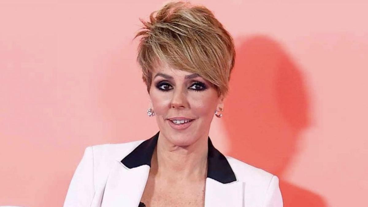 Rocío Carrasco y la productora de 'Sálvame' denunciarán a Rosa Benito por lo penal por un tuit