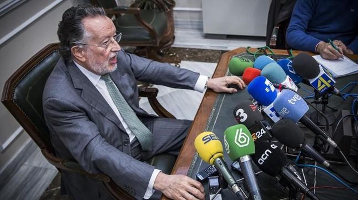 El vicealcalde de Valencia, Alfonso Grau, en una rueda de prensa. El vicealcalde de Valencia, Alfonso Grau, en una rueda de prensa.