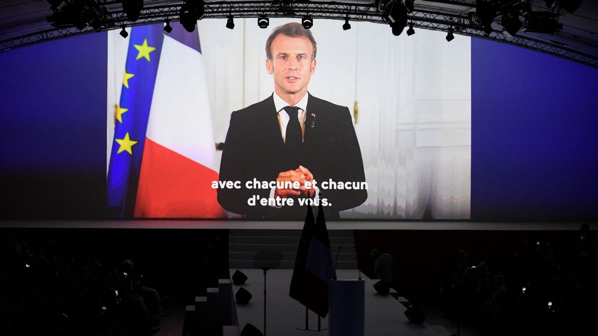 Macron impulsa una refundació a mig gas del seu partit Macron impulsa una refundació a mig gas del seu partit