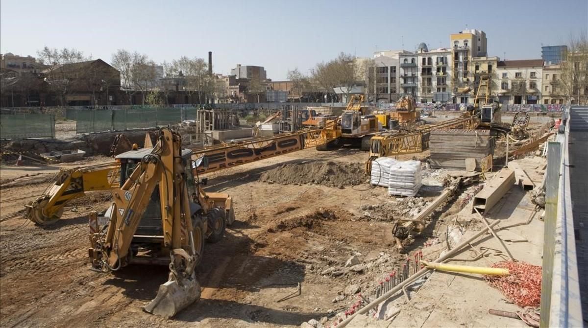 Obras de los nuevos hoteles en el barrio de Poblenou. Obras de los nuevos hoteles en el barrio de Poblenou.