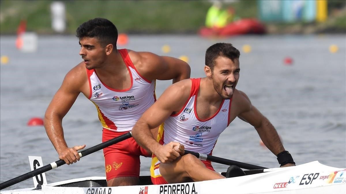 Alberto Pedrero y Pablo Graña reaccionan tras coronarse campeones del mundo en el Mundial de piragüismo de Szeged (Hungría). Alberto Pedrero y Pablo Graña reaccionan tras coronarse campeones del mundo en el Mundial de piragüismo de Szeged (Hungría).