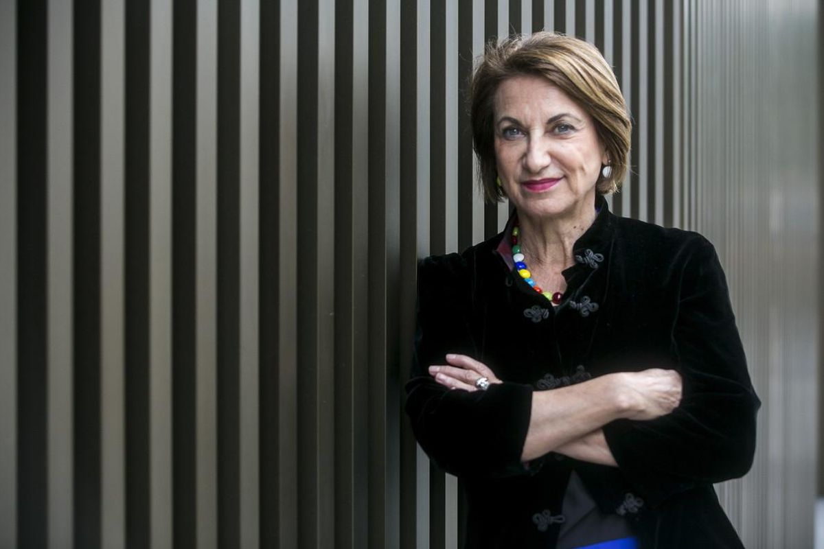 Entrevista en Barcelona con la experta en tráfico de personas, Loretta Napoleoni. Entrevista en Barcelona con la experta en tráfico de personas, Loretta Napoleoni.