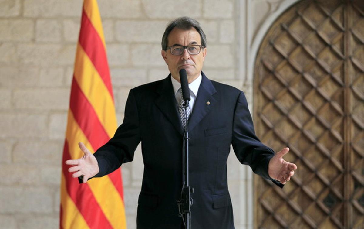 El presidente de la Generalitat de Catalunya, Artur Mas, durante la rueda de prensa ofrecida este miércoles, 29 de julio, en el Palau de la Generalitat para explicar el caso del expresidente Jordi Pujol.