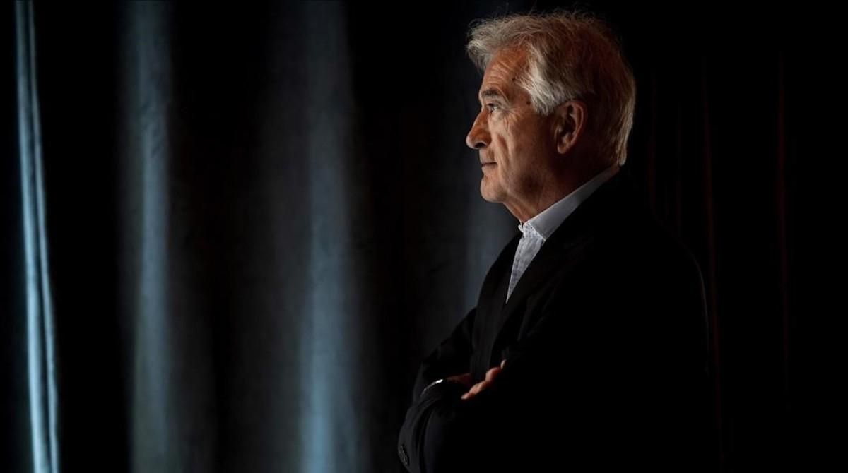 Antony Beevor: "La vanidad lleva a cometer errores en las guerras" Antony Beevor: "La vanidad lleva a cometer errores en las guerras"
