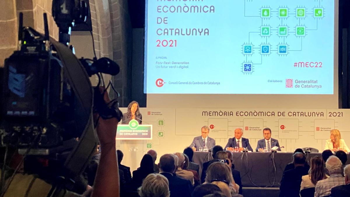 Acto de presentación de la Memòria Econòmica de Catalunya, en la Llotja de Mar. 