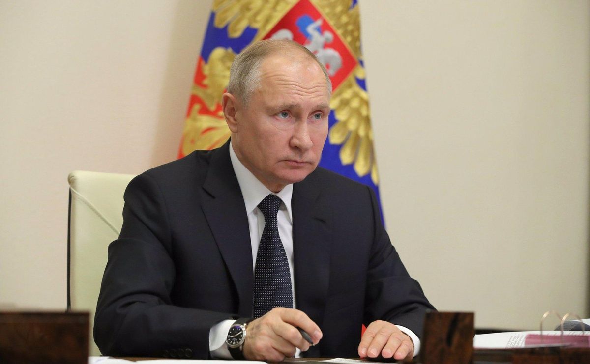 Putin no quiere hablar con Biden de Navalni Putin responde a Biden acusándole a su vez de asesino