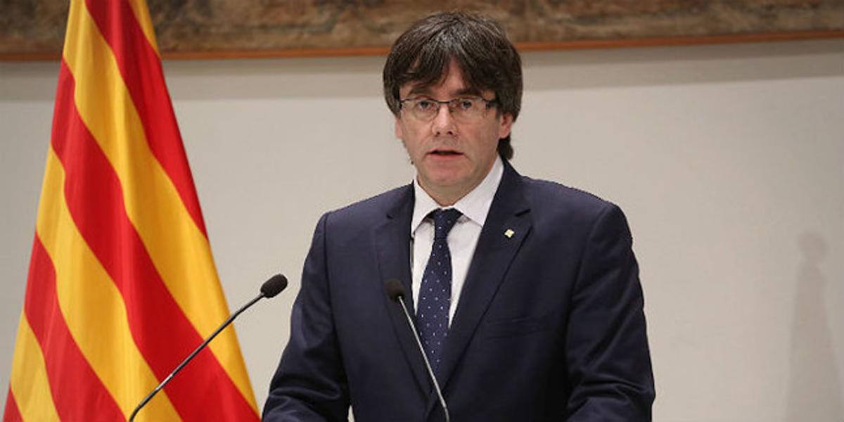 Carles Puigdemont durante la declaración institucional por la muerte de Muriel Casals.