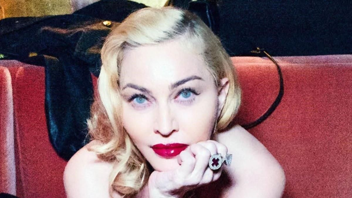 Clatellada a Madonna: Instagram li bloqueja un vídeo amb informació falsa de la Covid Clatellada a Madonna: Instagram li bloqueja un vídeo amb informació falsa de la Covid
