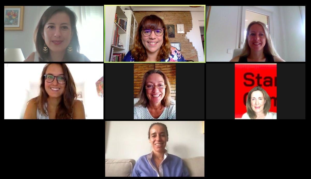 De izquierda a derecha, Isabel Córdova (WstartupC), Agustina Barbaresi (BYZness), Ana Pérez (Canard Drones), Dácil Borges (Click That Matters / Parkifast), Carmen Belnárdez Lara (Innovación y co creación para el desarrollo), Teresa Alarcos (WstartupC) y Elena Ibáñez (Singularity Experts). De izquierda a derecha, Isabel Córdova (WstartupC), Agustina Barbaresi (BYZness), Ana Pérez (Canard Drones), Dácil Borges (Click That Matters / Parkifast), Carmen Belnárdez Lara (Innovación y co creación para el desarrollo), Teresa Alarcos (WstartupC) y Elena Ibáñez (Singularity Experts).