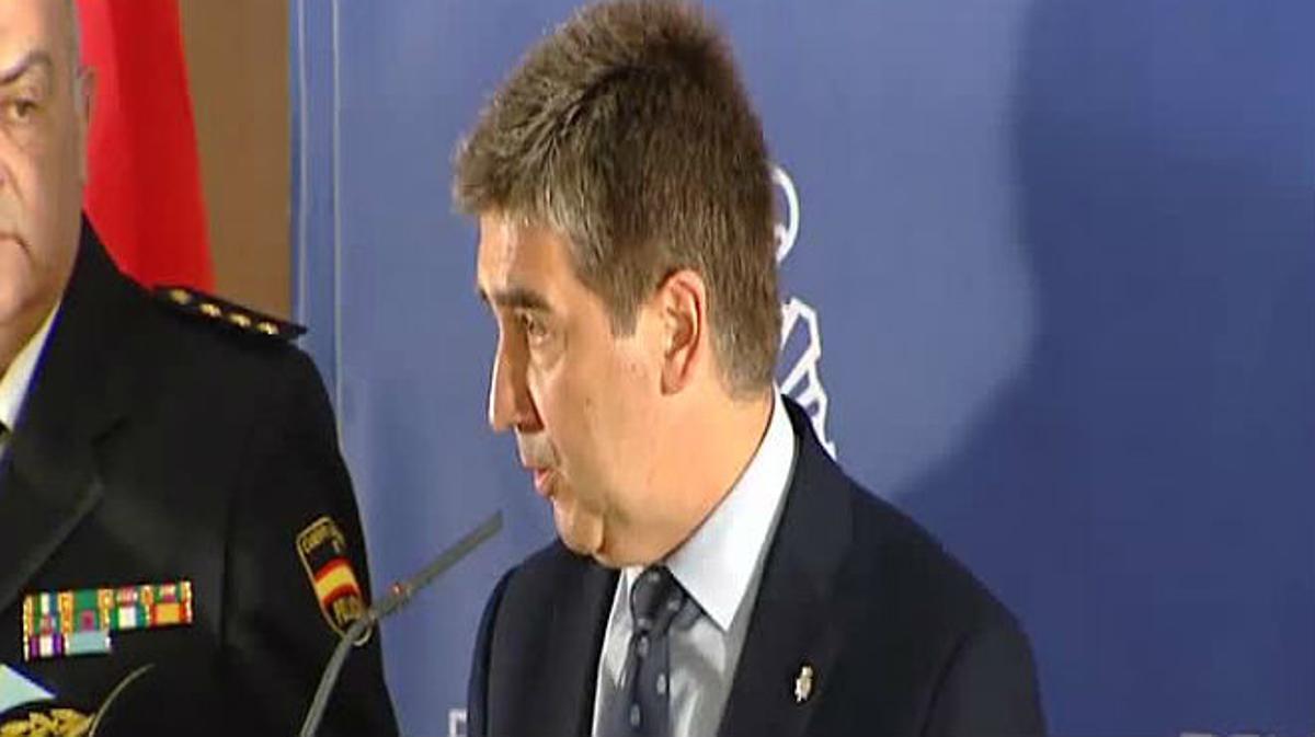 El director de la Policía revela que el inspector jefe de Astorga no tiene relación con el crimen.