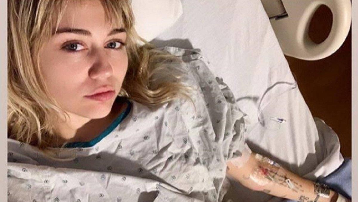 Miley Cyrus, en el hospital. Miley Cyrus, en el hospital.