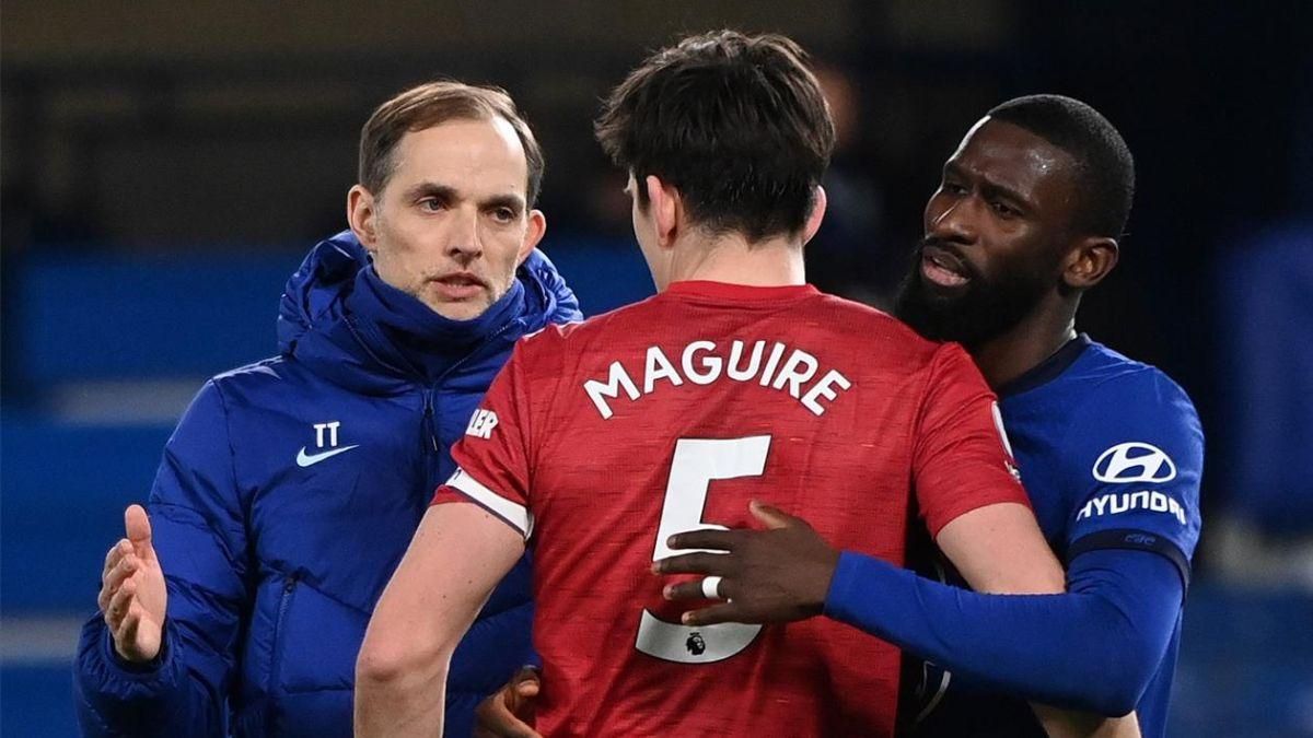 Tuchel y Rudiger (Chelsea) saludan a Maguire (United) tras empatar en Stamford Bridge. Tuchel y Rudiger (Chelsea) saludan a Maguire (United) tras empatar en Stamford Bridge.
