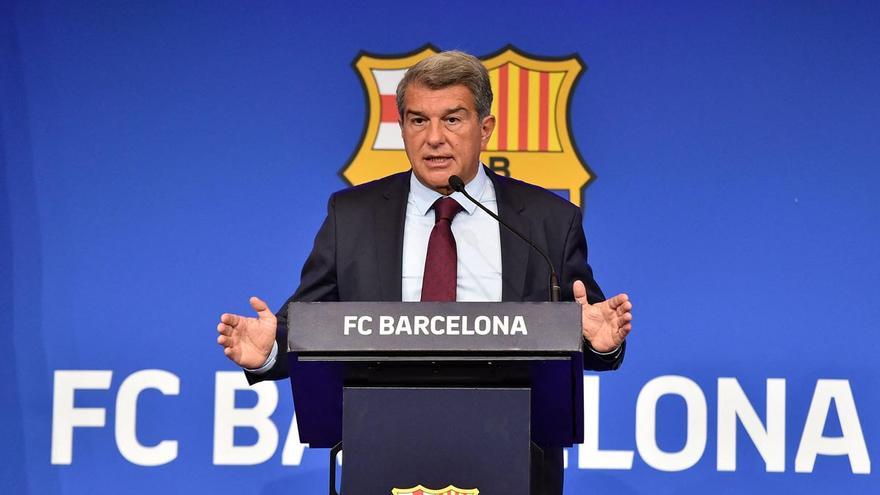 «Entre el CEO i Florentino convencen Laporta de no firmar per CVC i fer fora Messi» - Vimarsana News