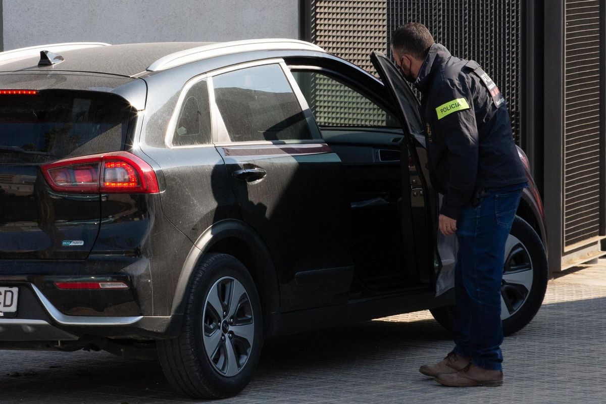 Detenido en Barcelona por matar a un hombre que intentó robarle las plantas de marihuana Detenido en Barcelona por matar a un hombre que intentó robarle las plantas de marihuana