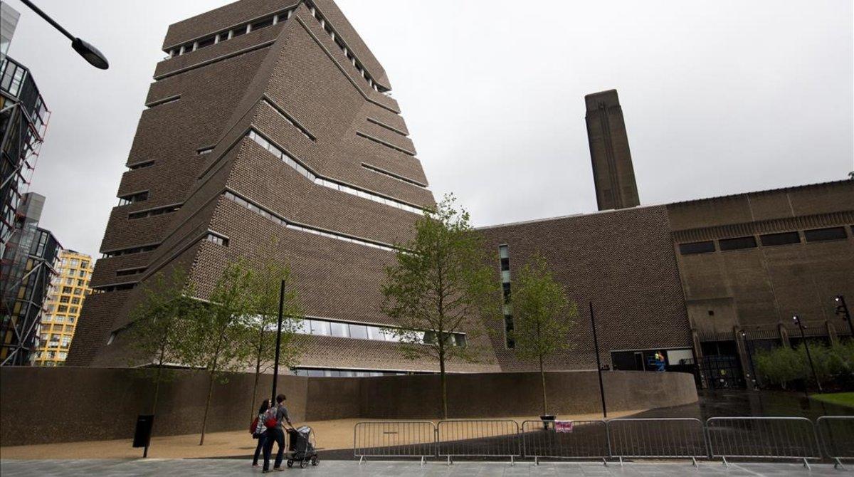 Edificio principal de la Tate Modern en Londres.