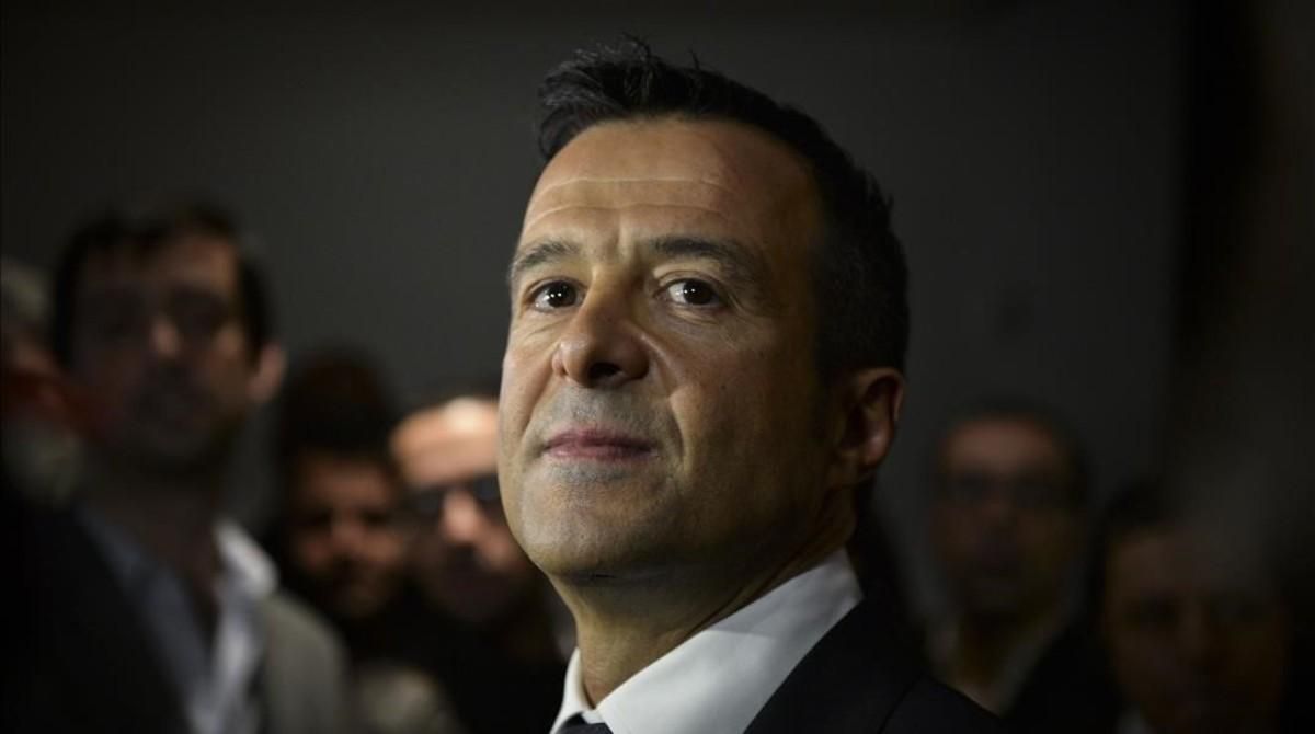 El agente de futbolistas Jorge Mendes, en un acto en Lisboa, el año pasado. El agente de futbolistas Jorge Mendes, en un acto en Lisboa, el año pasado.