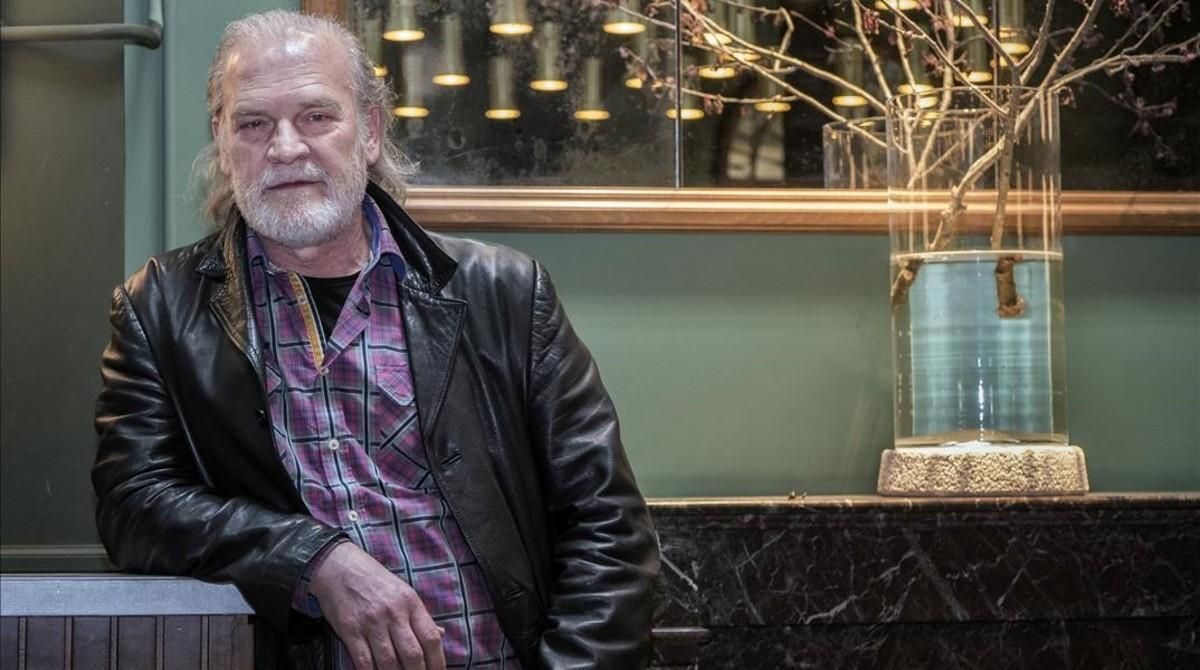 Lluís Homar con su aspecto actual para encarnar en breve a ’Ricard III’ en el TNC. Lluís Homar con su aspecto actual para encarnar en breve a ’Ricard III’ en el TNC.