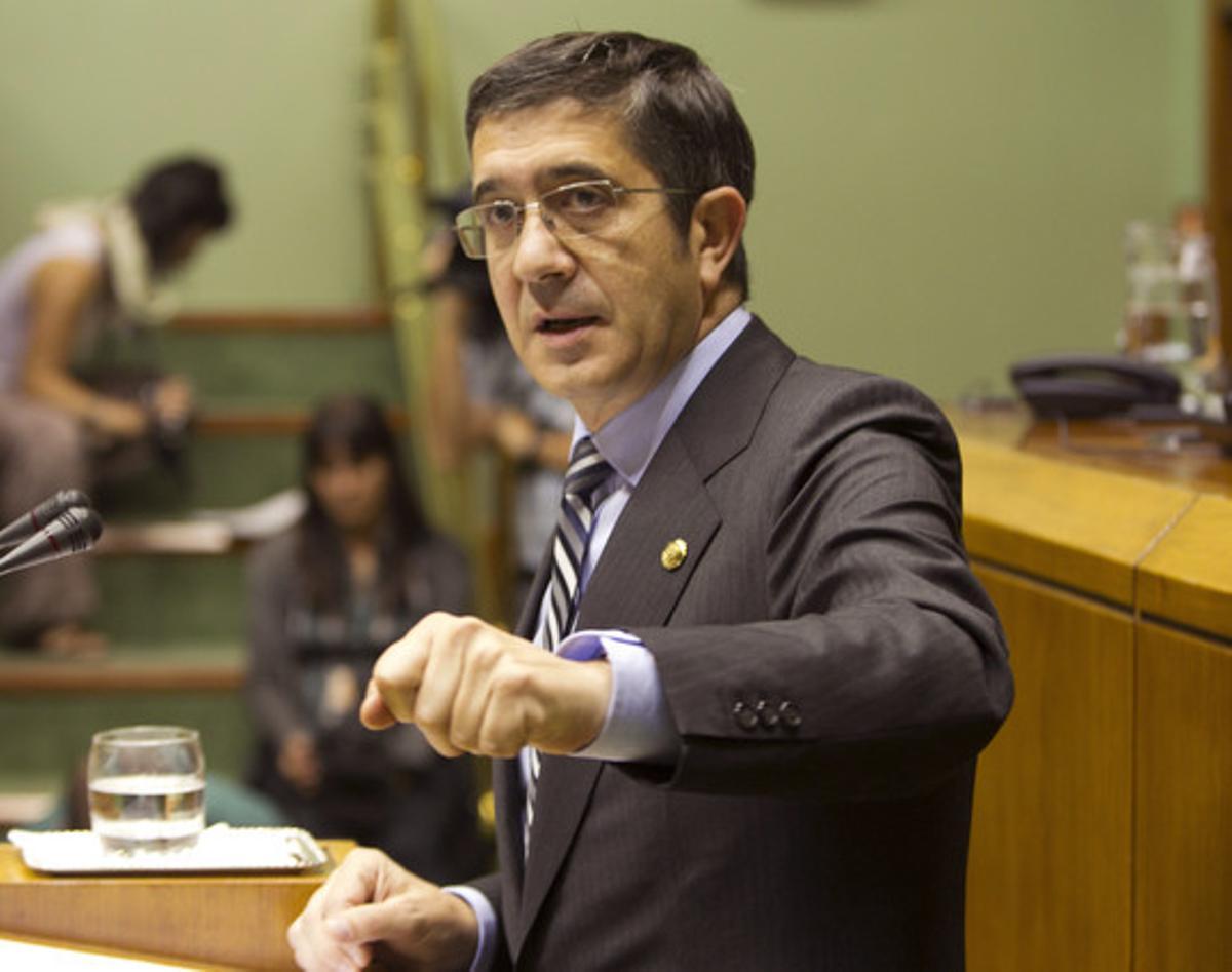 El lendakari ofrece acercar a los presos de ETA a Euskadi