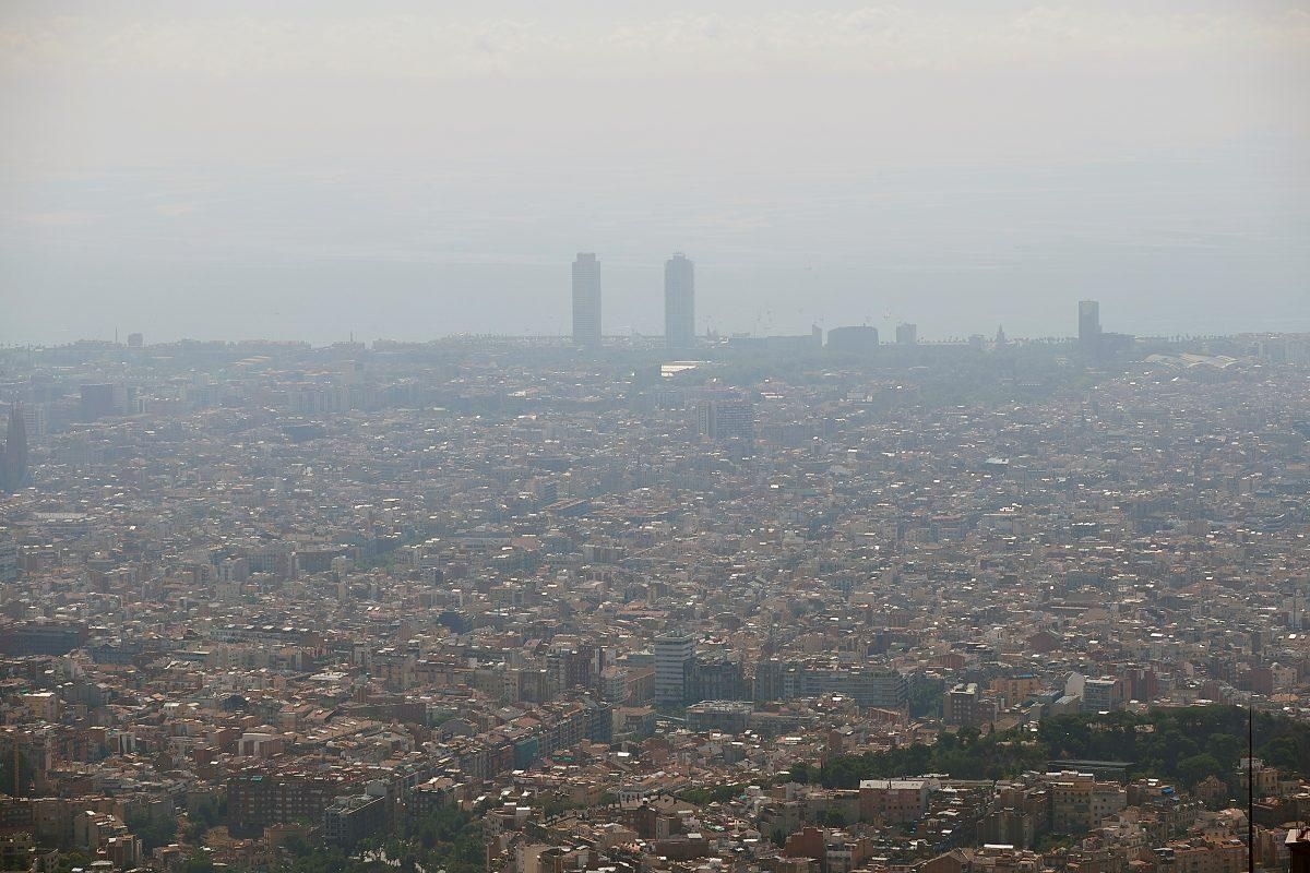 Alerta por alta contaminación en Barcelona Alerta por alta contaminación en Barcelona