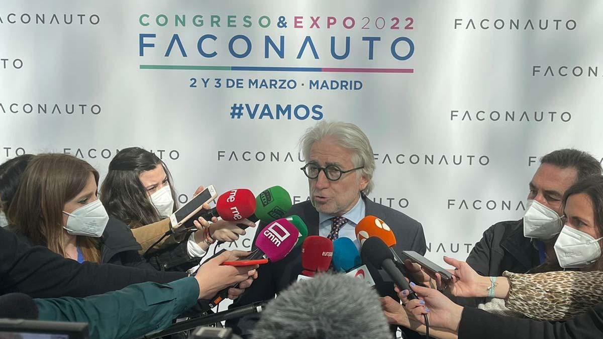 Josep Sánchez Llibre en el congreso Faconauto de Madrid.