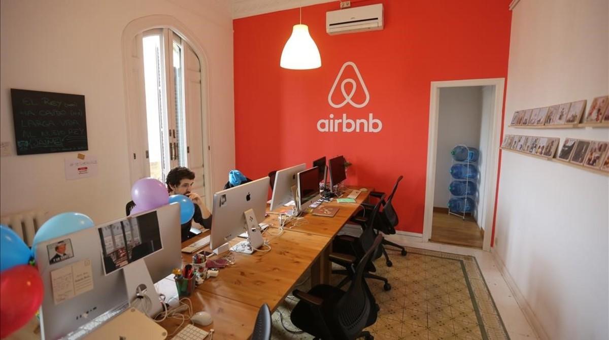 Oficina de la plataforma Airbnb en Barcelona.