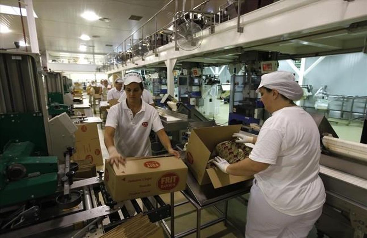 Imagen de la empresa de patatas fritas y snacks Frit Ravich en Maçanet de la Selva. Imagen de la empresa de patatas fritas y snacks Frit Ravich en Maçanet de la Selva.