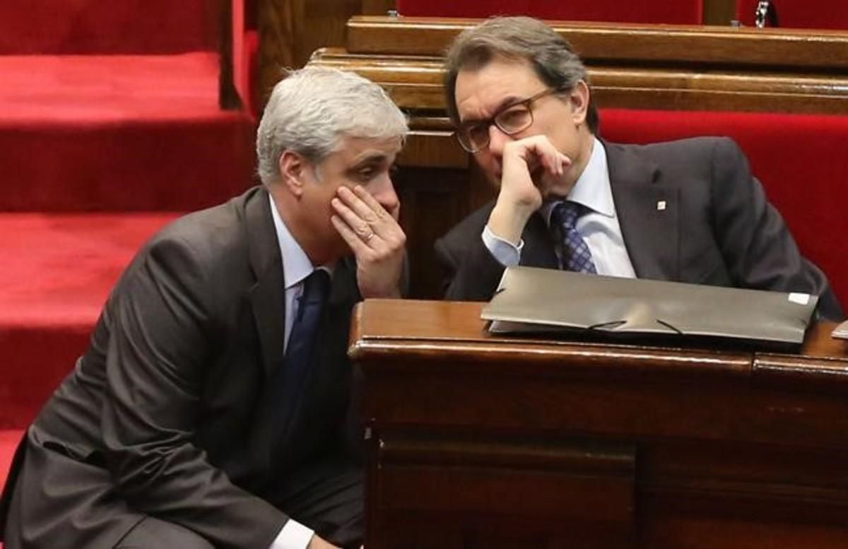 Artur Mas y Germà Gordó, en el Parlament. Artur Mas y Germà Gordó, en el Parlament.