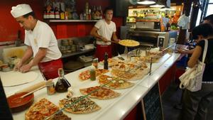 Una pizzería del Mercat de la Boqueria, en Barcelona