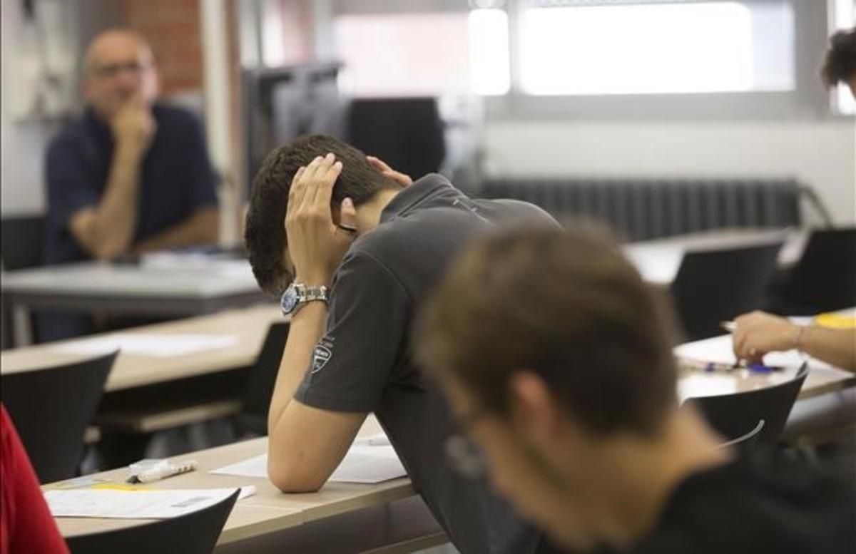 Aspecto de una de las aulas del Campus Nord de la UPC durante un examen de selectividad del pasado junio. Aspecto de una de las aulas del Campus Nord de la UPC durante un examen de selectividad del pasado junio.