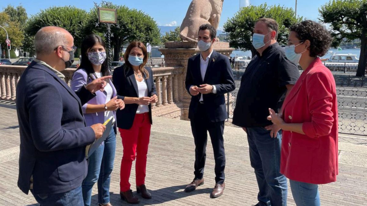 Marta Rovira con Oriol Junqueras, Laura Vilagrà, Roger Torrent, Marta Vilalta y Oriol Lladó en Ginebra, este jueves. Marta Rovira con Oriol Junqueras, Laura Vilagrà, Roger Torrent, Marta Vilalta y Oriol Lladó en Ginebra, este jueves.