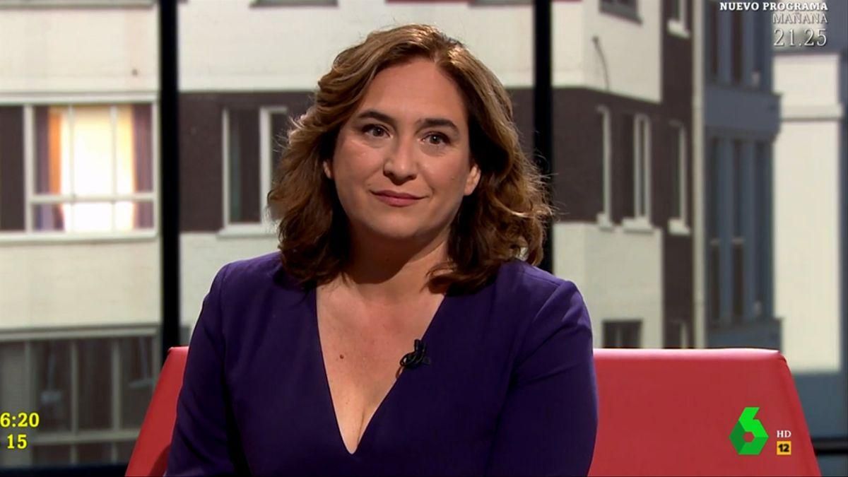 Ada Colau rechaza comentar el nuevo look de Pablo Iglesias en 'laSexta Noche': "No tenemos que hacer ningún comentario" Ada Colau rechaza comentar el nuevo look de Pablo Iglesias en 'laSexta Noche': "No tenemos que hacer ningún comentario"