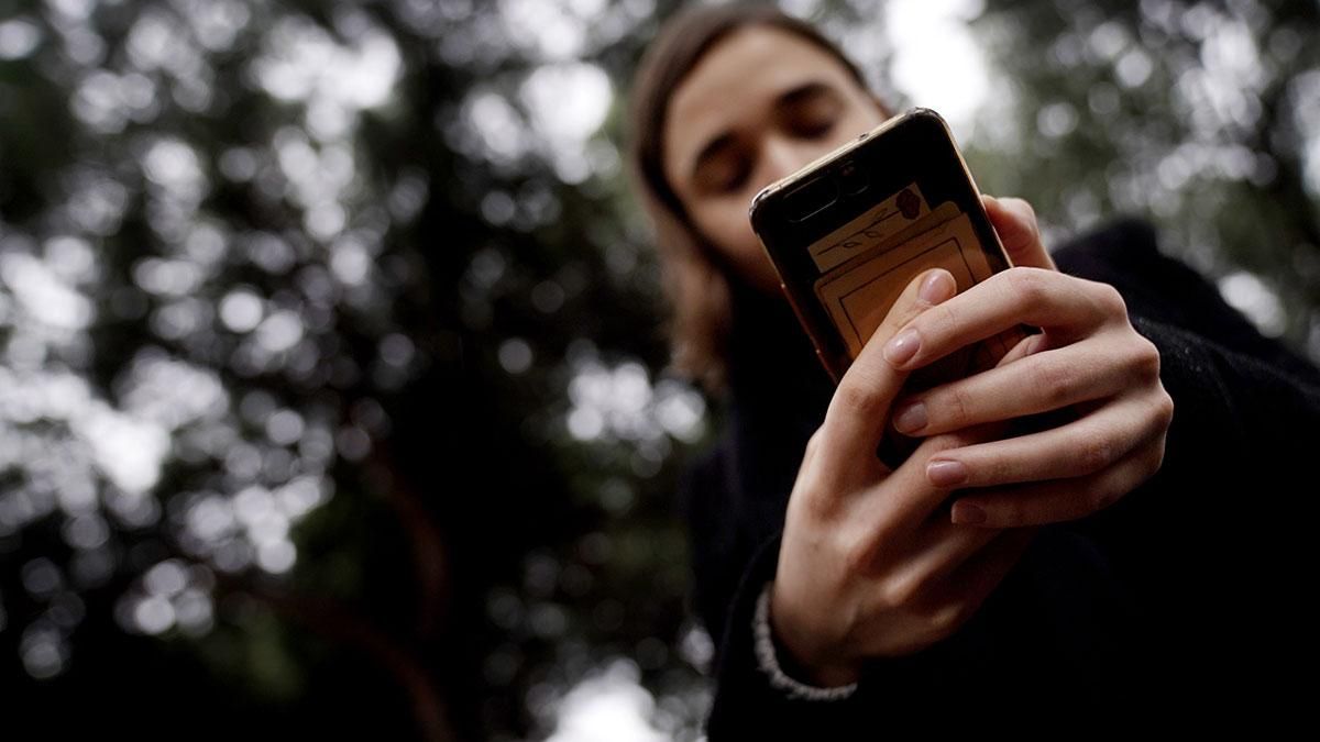 Violencia machista en redes: silenciando la voz de las mujeres Violencia machista en redes: silenciando la voz de las mujeres