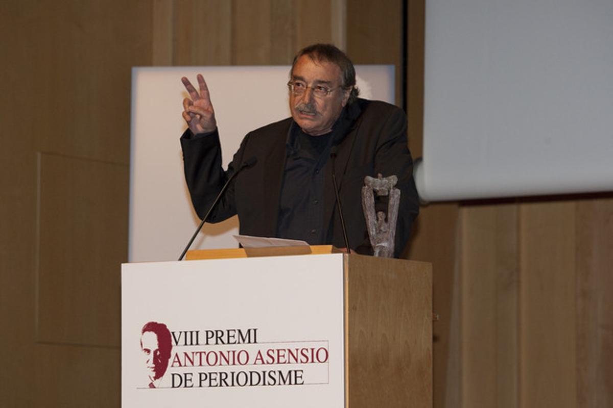 Ignacio Ramonet, en la entrega del Premio Antonio Asensio de Periodismo, esta noche en Barcelona.