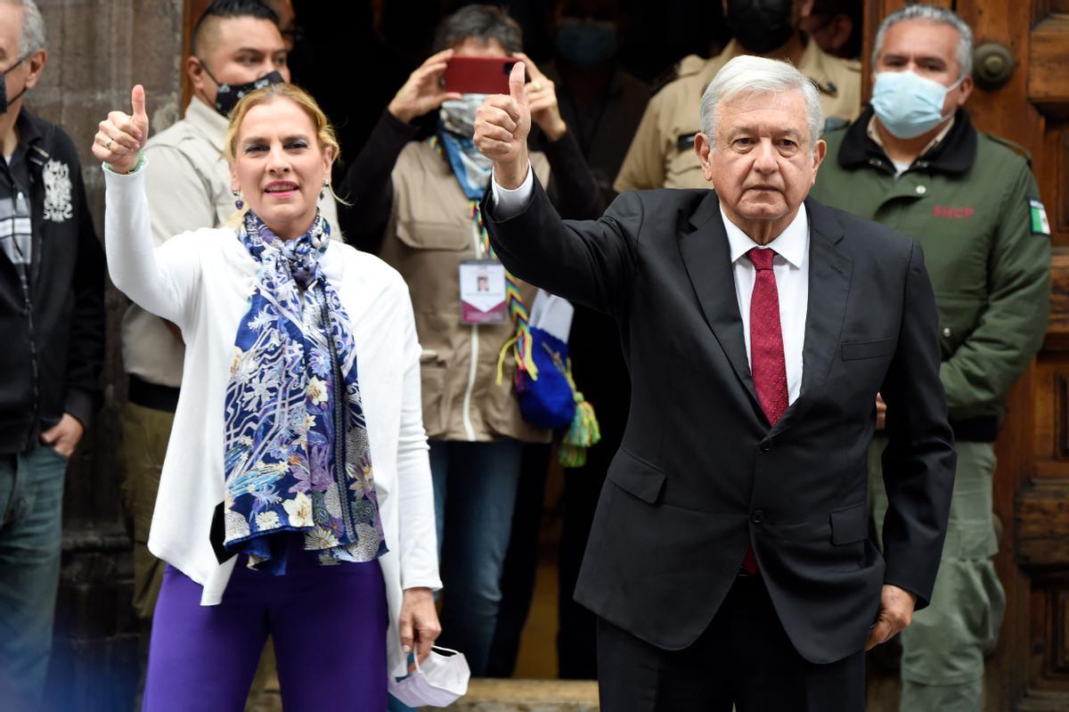 El presidente mexicano Andrés Manuel López Obrador y su mujer,  Beatriz Gutiérrez, el pasado viernes.