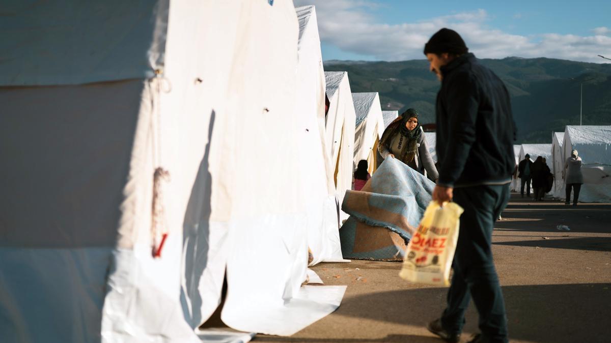 Tiendas para los refugiados sirios afectados por el terremoto en la ciudad turca de Osmaniye.