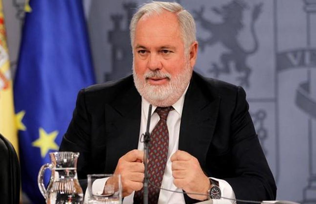 Miguel Arias Cañete, tras un Consejo de Ministros, el pasado octubre. Miguel Arias Cañete, tras un Consejo de Ministros, el pasado octubre.