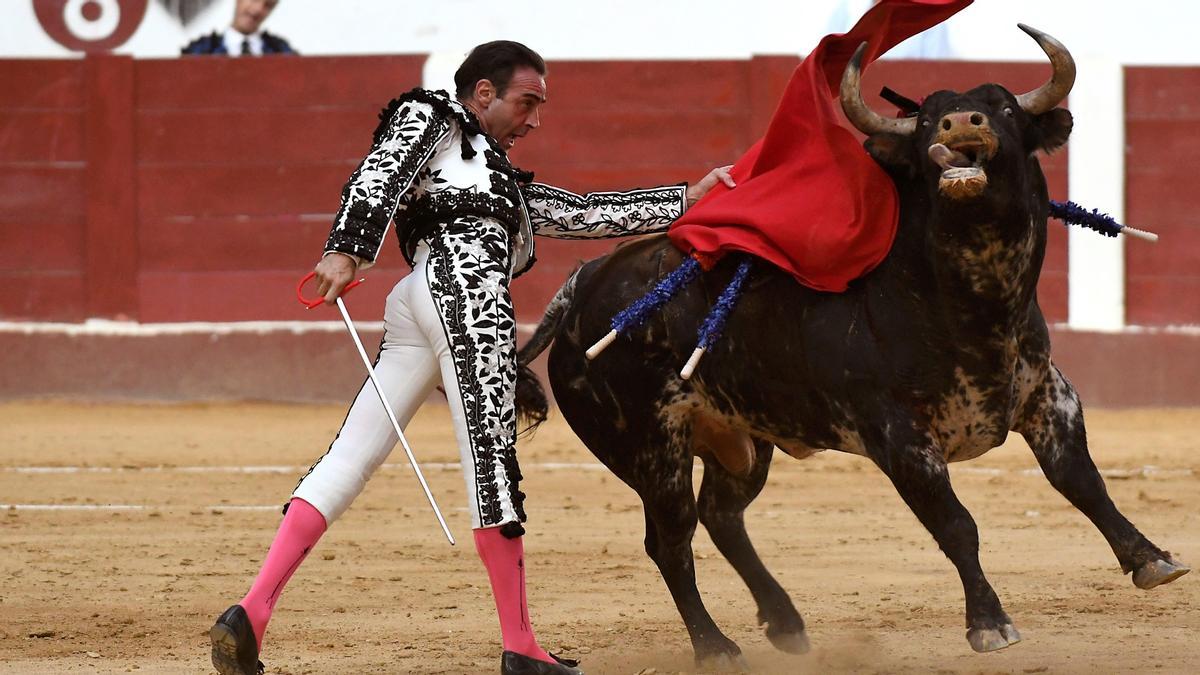 El torero Enrique Ponce deixa l’arena als 49 anys