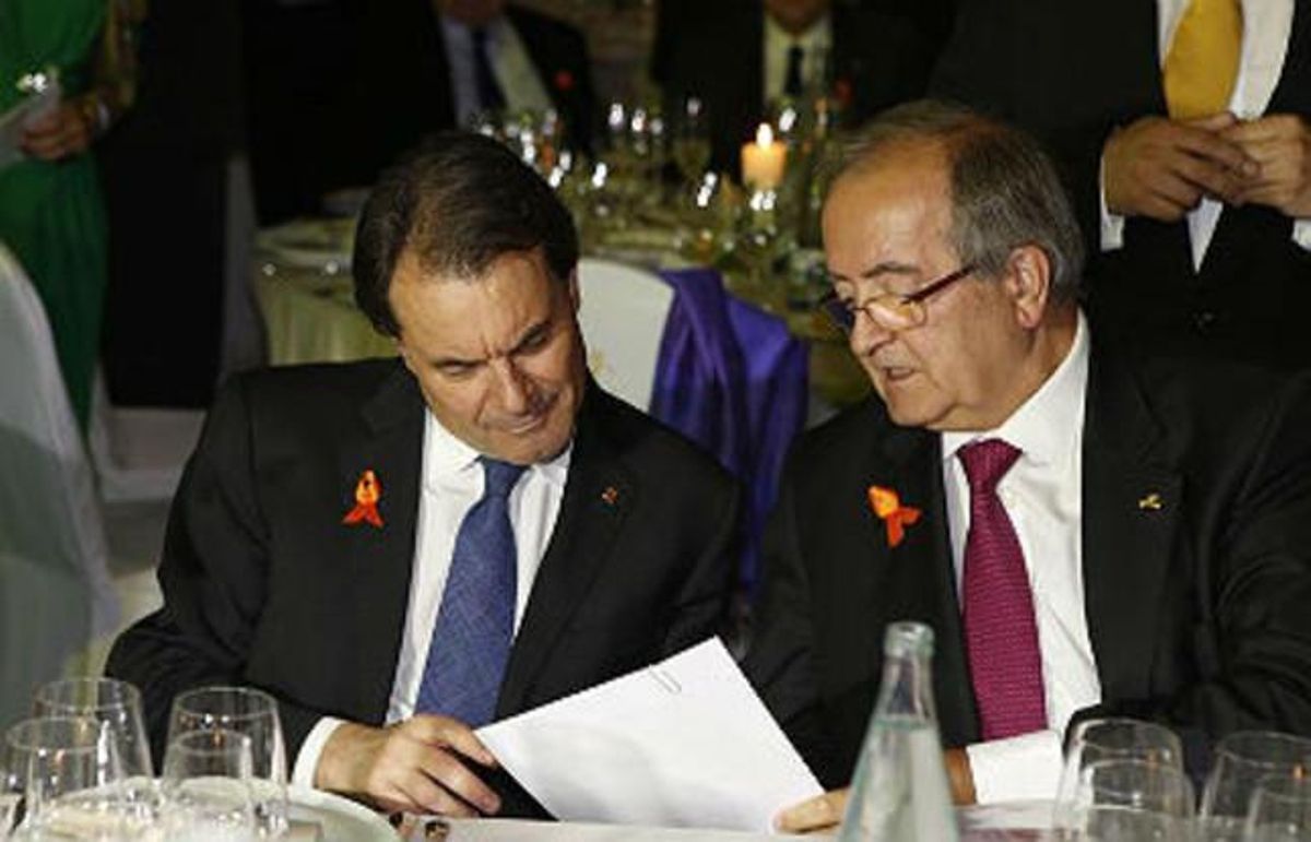 Artur Mas y Josep González, presidente de Pimec, en un momento del acto. Artur Mas y Josep González, presidente de Pimec, en un momento del acto.