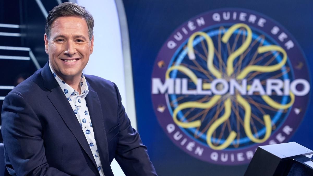 Carlos Latre en el plató de ’¿Quién quiere ser millonario?’ Carlos Latre en el plató de ’¿Quién quiere ser millonario?’